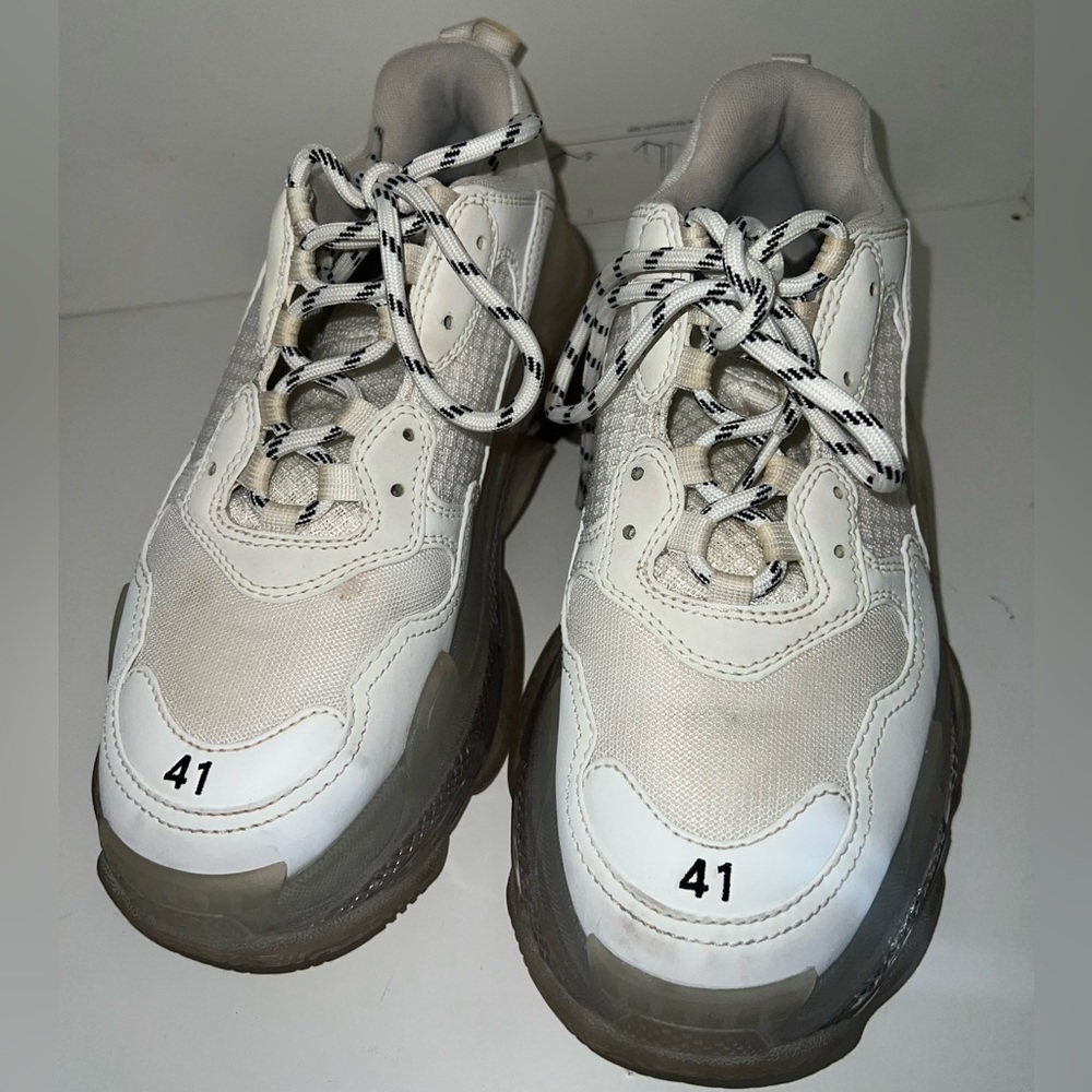White Balenciaga Triple S